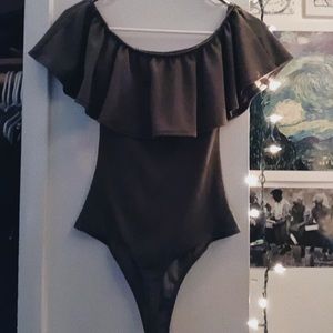 Off the shoulder One piece Top